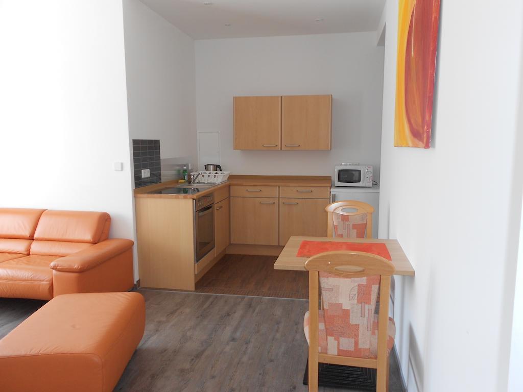 Apartment-Pension Schwalbennest Херцогенаурах Стая снимка
